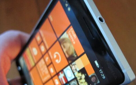 诺基亚Lumia 830将更名为“微软Lumia 830